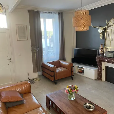 Maison De Avec Jardin Βίλα